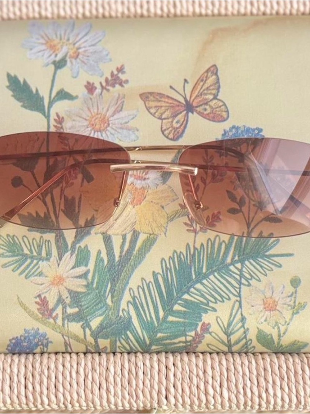 Y2K Rimless Brown Tint Sunglasses Gold Metal Rectangle Shades with gold temples